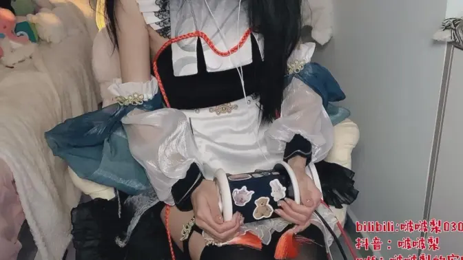 啵啵梨圣诞舔耳